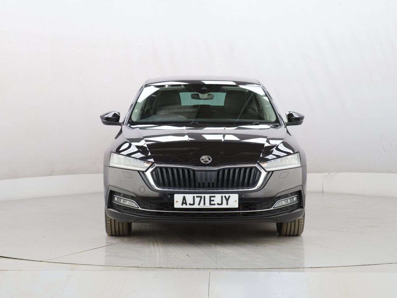 A 2021 SKODA OCTAVIA 1.4 TSI iV 13kWh SE L Hatchback 5dr Petrol Plug-in Hybrid DSG Euro 6 (s/s) A 2021 SKODA OCTAVIA 1.4 TSI iV 13kWh SE L Hatchback 5dr Petrol Plug-in Hybrid DSG Euro 6 (s/s)