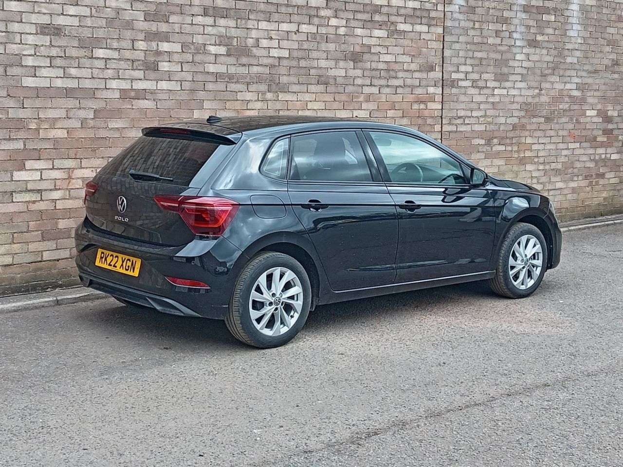 A 2022 VOLKSWAGEN POLO 1.0 TSI Style Hatchback 5dr Petrol Manual Euro 6 (s/s) (95 ps) A 2022 VOLKSWAGEN POLO 1.0 TSI Style Hatchback 5dr Petrol Manual Euro 6 (s/s) (95 ps)