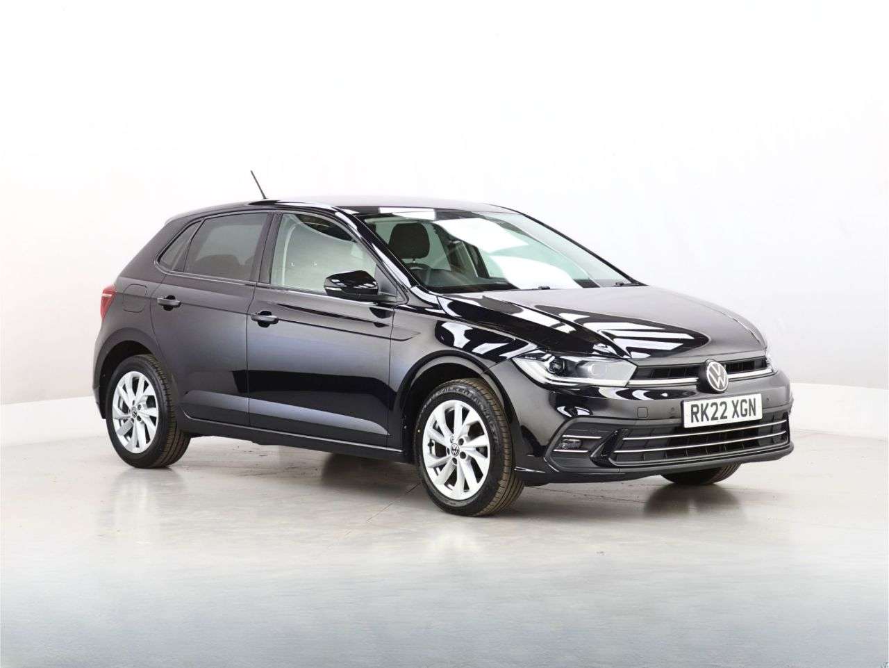A 2022 VOLKSWAGEN POLO 1.0 TSI Style Hatchback 5dr Petrol Manual Euro 6 (s/s) (95 ps) A 2022 VOLKSWAGEN POLO 1.0 TSI Style Hatchback 5dr Petrol Manual Euro 6 (s/s) (95 ps)