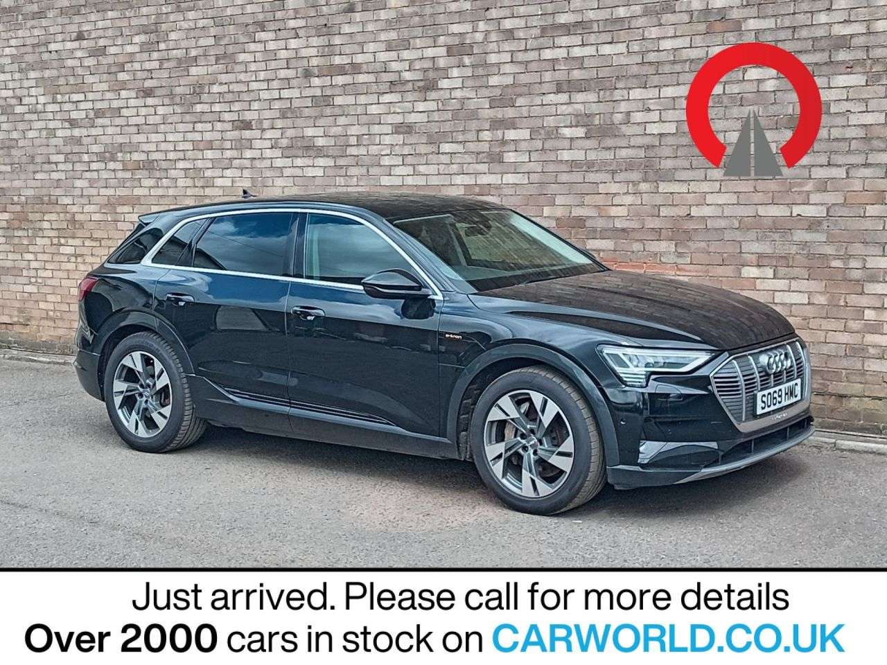 A 2019 AUDI E-TRON 55 SUV 5dr Electric Auto quattro 95kWh (408 ps) A 2019 AUDI E-TRON 55 SUV 5dr Electric Auto quattro 95kWh (408 ps)
