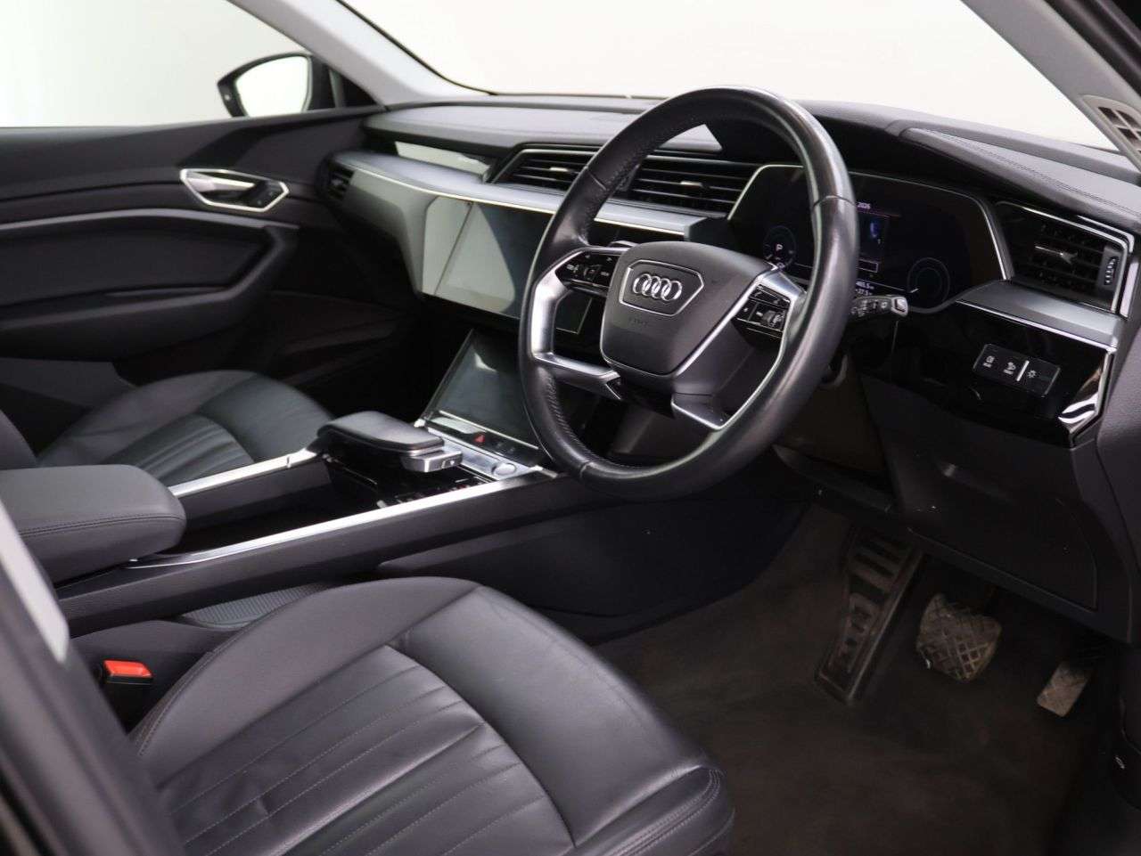2019 AUDI E-TRON 2019 AUDI E-TRON