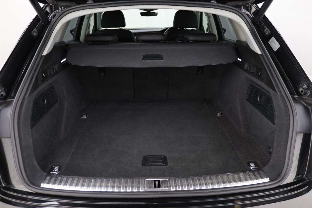2019 AUDI E-TRON 2019 AUDI E-TRON