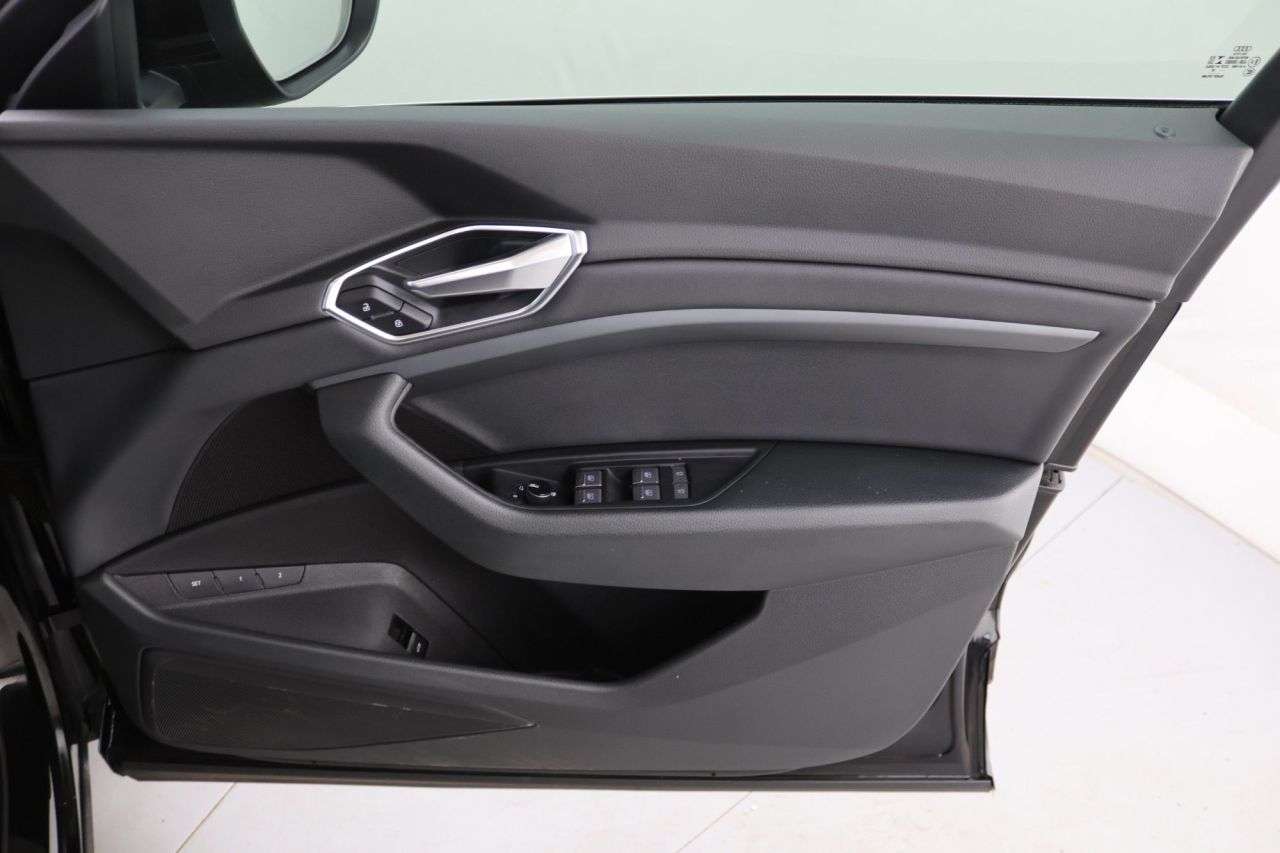 2019 AUDI E-TRON 2019 AUDI E-TRON