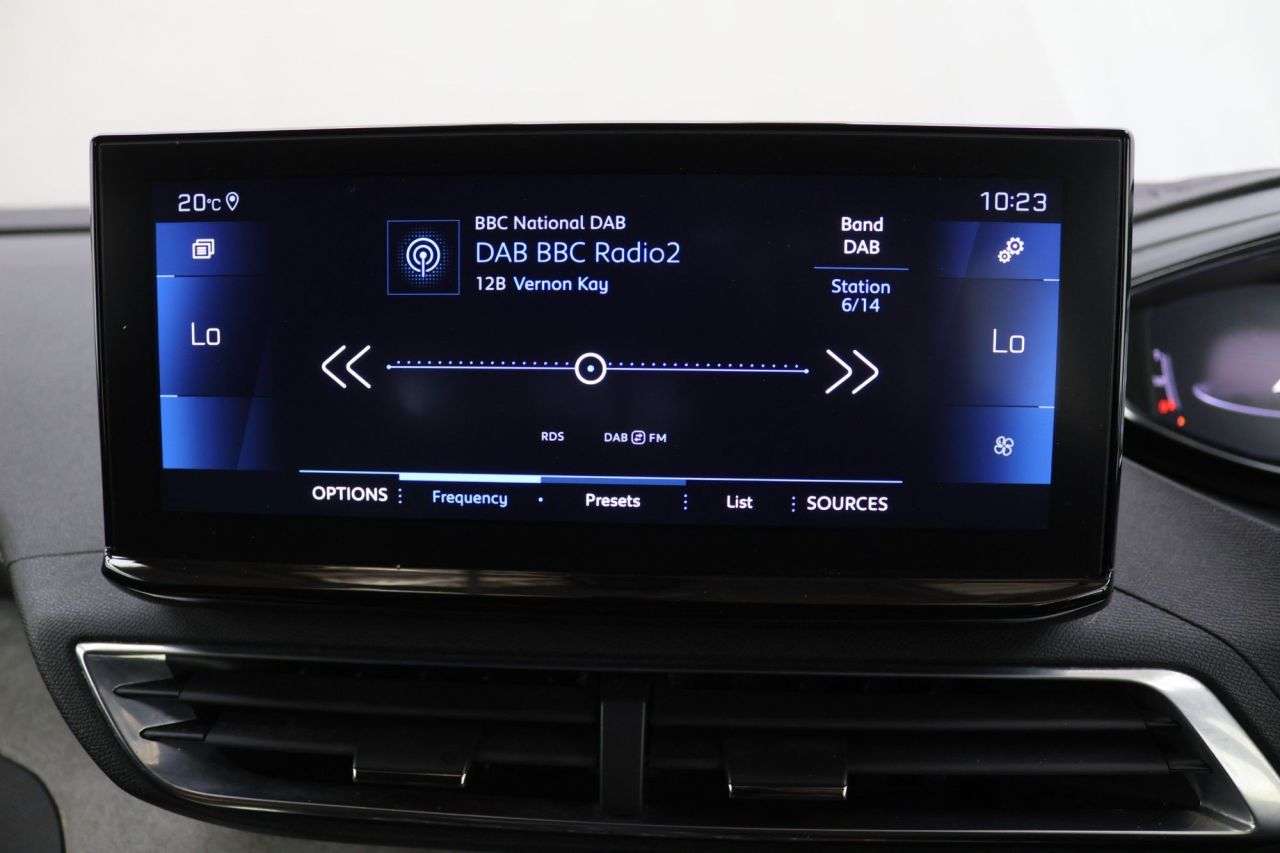 2021 PEUGEOT 3008 2021 PEUGEOT 3008