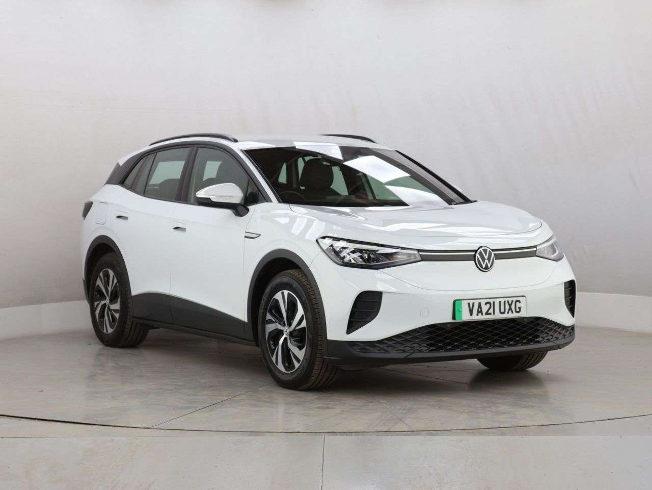 A 2021 VOLKSWAGEN ID4 Pure 52kWh City SUV 5dr Electric Auto (148 ps) A 2021 VOLKSWAGEN ID4 Pure 52kWh City SUV 5dr Electric Auto (148 ps)
