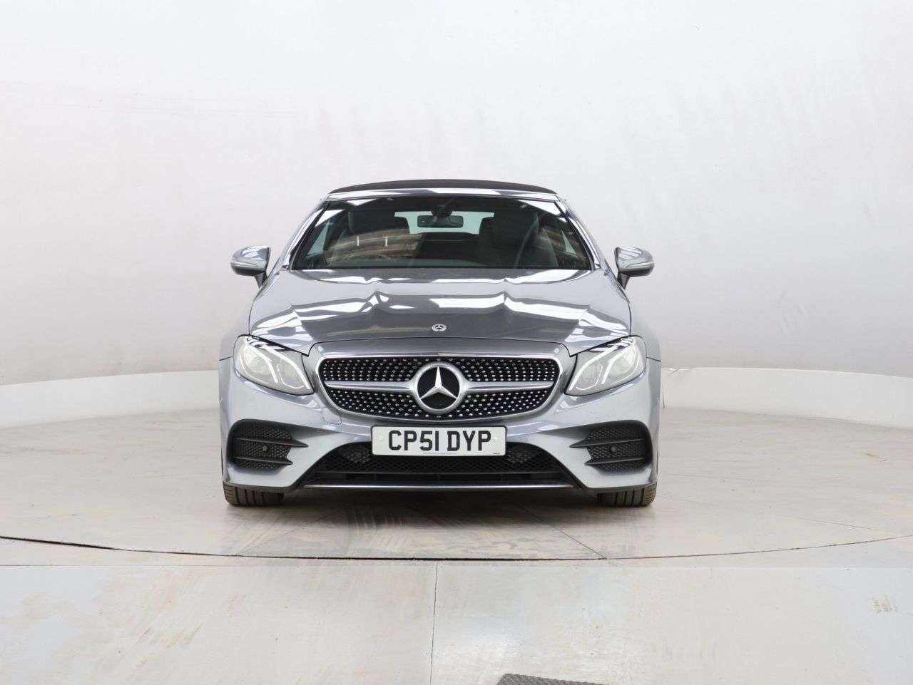 A 2019 MERCEDES-BENZ E CLASS 2.0 E220d AMG Line Cabriolet 2dr Diesel G-Tronic+ Euro 6 (s/s) (194 ps) A 2019 MERCEDES-BENZ E CLASS 2.0 E220d AMG Line Cabriolet 2dr Diesel G-Tronic+ Euro 6 (s/s) (194 ps)