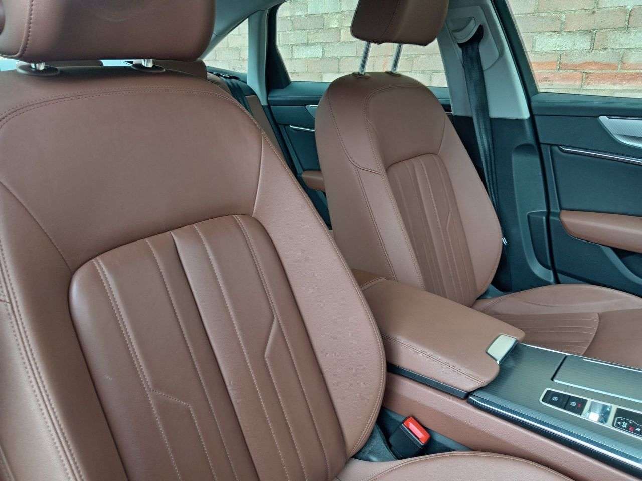 A 2022 AUDI A6 SALOON 2.0 TFSI 40 Sport Saloon 4dr Petrol S Tronic Euro 6 (s/s) (204 ps) A 2022 AUDI A6 SALOON 2.0 TFSI 40 Sport Saloon 4dr Petrol S Tronic Euro 6 (s/s) (204 ps)