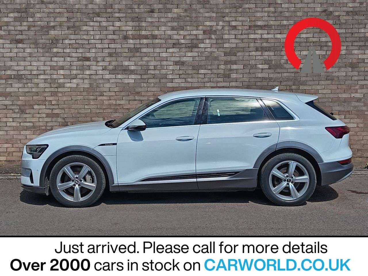 A 2021 AUDI E-TRON 50 Technik SUV 5dr Electric Auto quattro 71.2kWh (11kW Charger) (313 ps) A 2021 AUDI E-TRON 50 Technik SUV 5dr Electric Auto quattro 71.2kWh (11kW Charger) (313 ps)