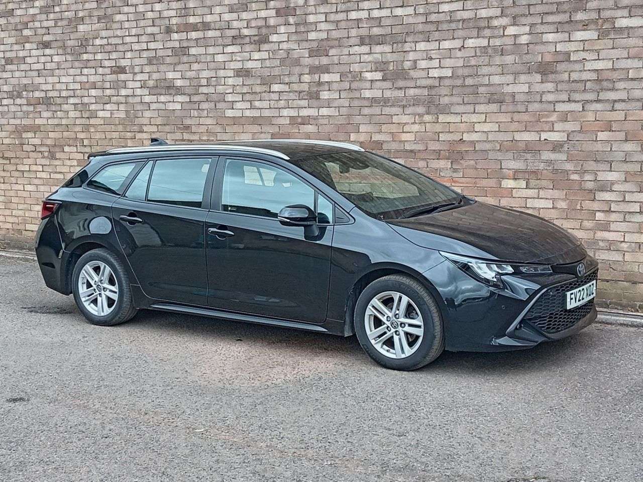 A 2022 TOYOTA COROLLA 1.8 VVT-h GPF Icon Touring Sports 5dr Petrol Hybrid CVT Euro 6 (s/s) (122 p A 2022 TOYOTA COROLLA 1.8 VVT-h GPF Icon Touring Sports 5dr Petrol Hybrid CVT Euro 6 (s/s) (122 p