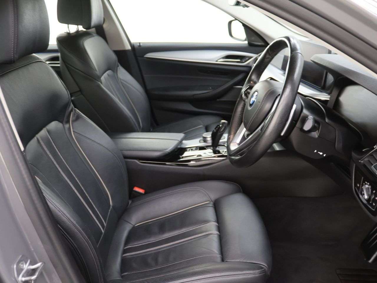 2022 BMW 5 SERIES 2022 BMW 5 SERIES