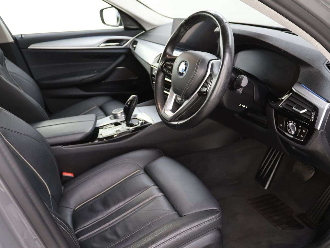2022 BMW 5 SERIES 2022 BMW 5 SERIES