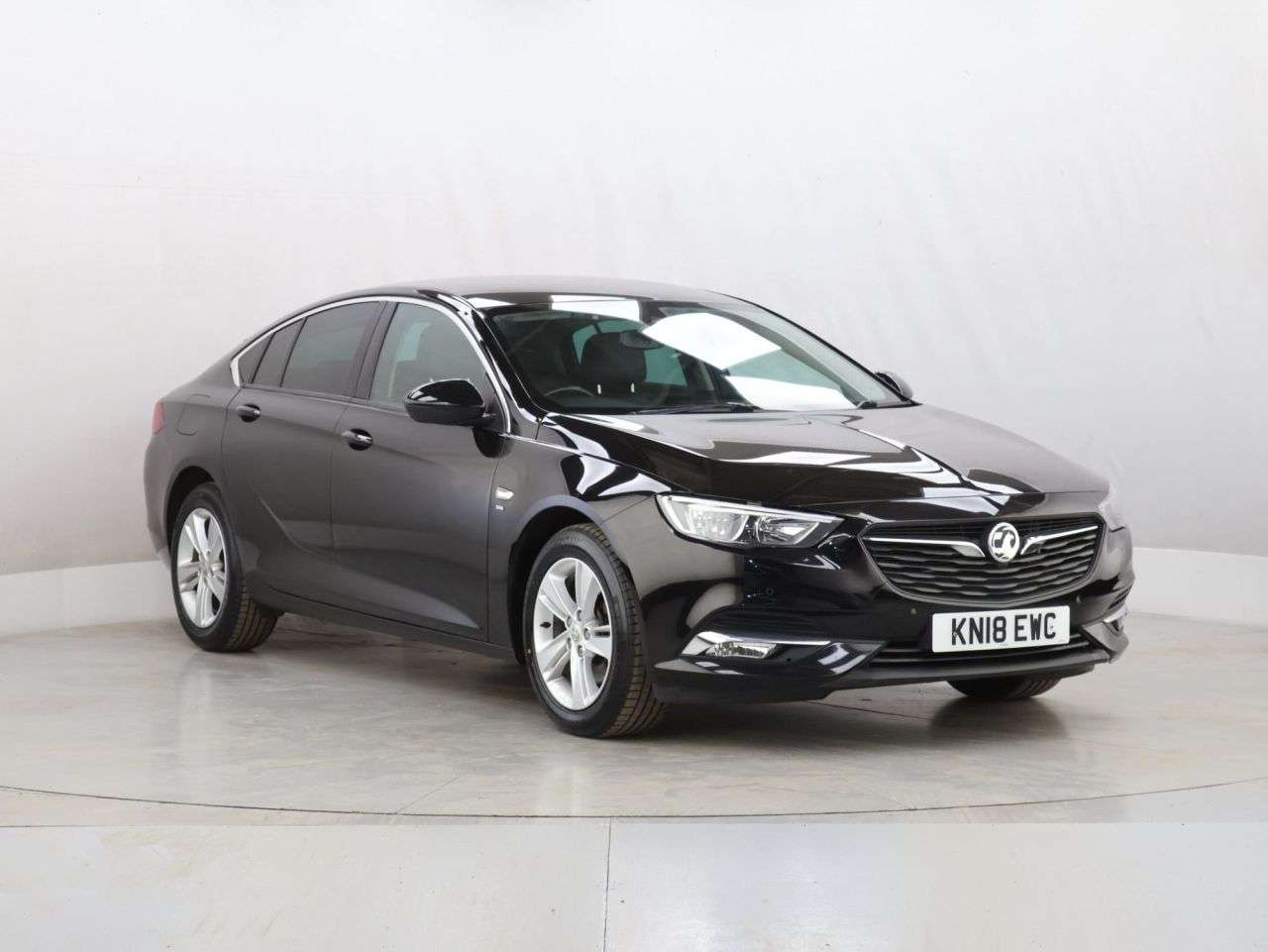 A 2018 VAUXHALL INSIGNIA 1.6 Turbo D BlueInjection SRi Nav Grand Sport 5dr Diesel Automatic Euro 6 ( A 2018 VAUXHALL INSIGNIA 1.6 Turbo D BlueInjection SRi Nav Grand Sport 5dr Diesel Automatic Euro 6 (
