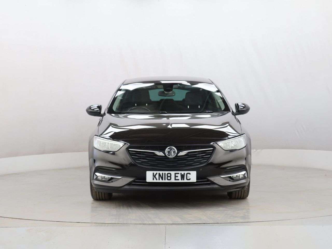 A 2018 VAUXHALL INSIGNIA 1.6 Turbo D BlueInjection SRi Nav Grand Sport 5dr Diesel Automatic Euro 6 ( A 2018 VAUXHALL INSIGNIA 1.6 Turbo D BlueInjection SRi Nav Grand Sport 5dr Diesel Automatic Euro 6 (