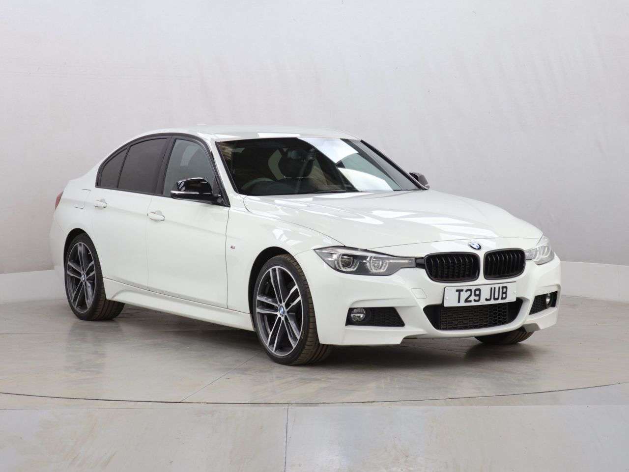 A 2018 BMW 3 SERIES 2.0 320d M Sport Shadow Edition Saloon 4dr Diesel Auto Euro 6 (s/s) (190 ps A 2018 BMW 3 SERIES 2.0 320d M Sport Shadow Edition Saloon 4dr Diesel Auto Euro 6 (s/s) (190 ps