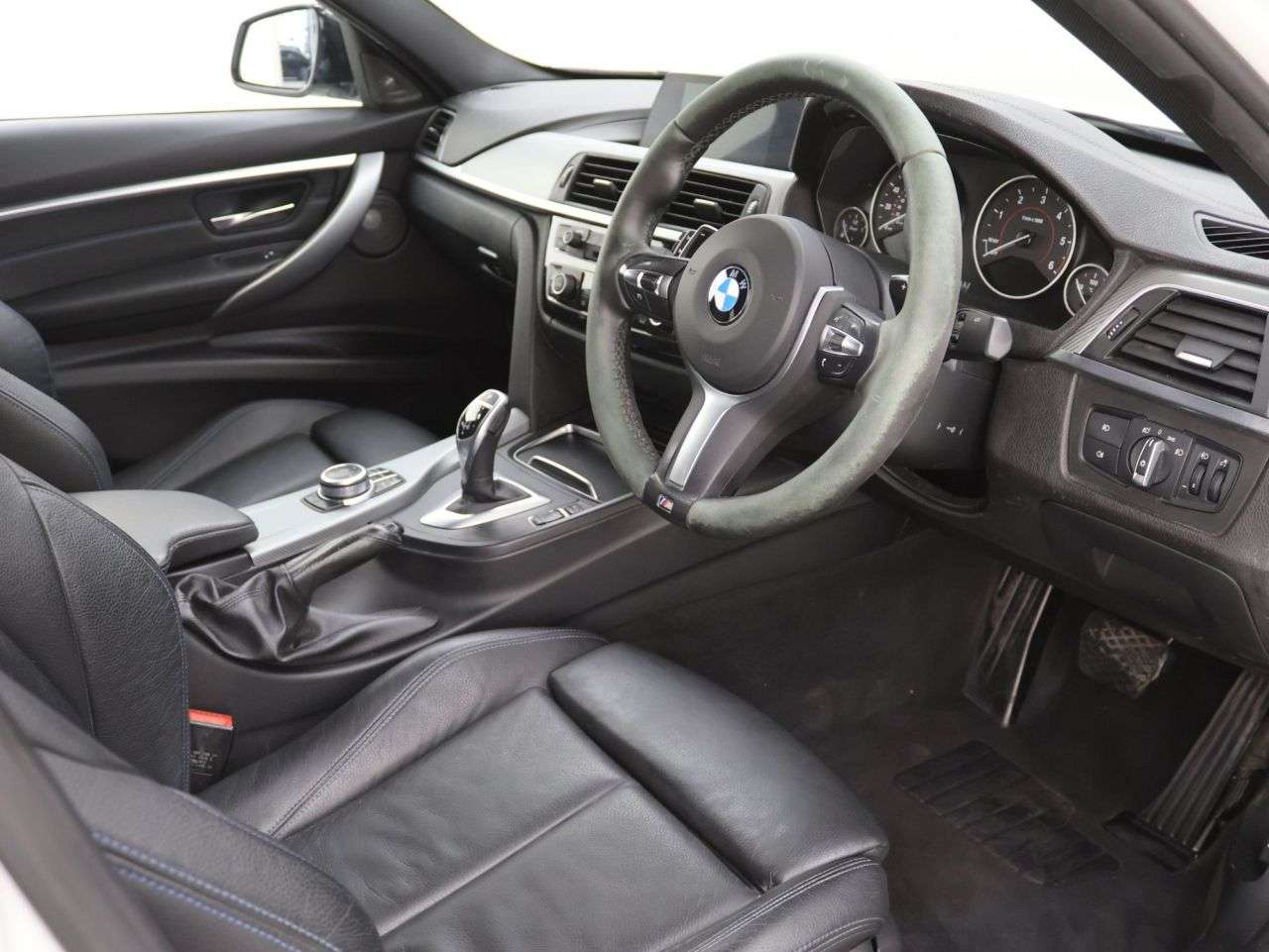2018 BMW 3 SERIES 2018 BMW 3 SERIES