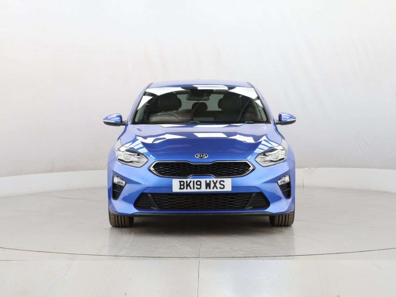 A 2019 KIA CEED 1.4 T-GDi Blue Edition Hatchback 5dr Petrol DCT Euro 6 (s/s) (138 bhp) A 2019 KIA CEED 1.4 T-GDi Blue Edition Hatchback 5dr Petrol DCT Euro 6 (s/s) (138 bhp)