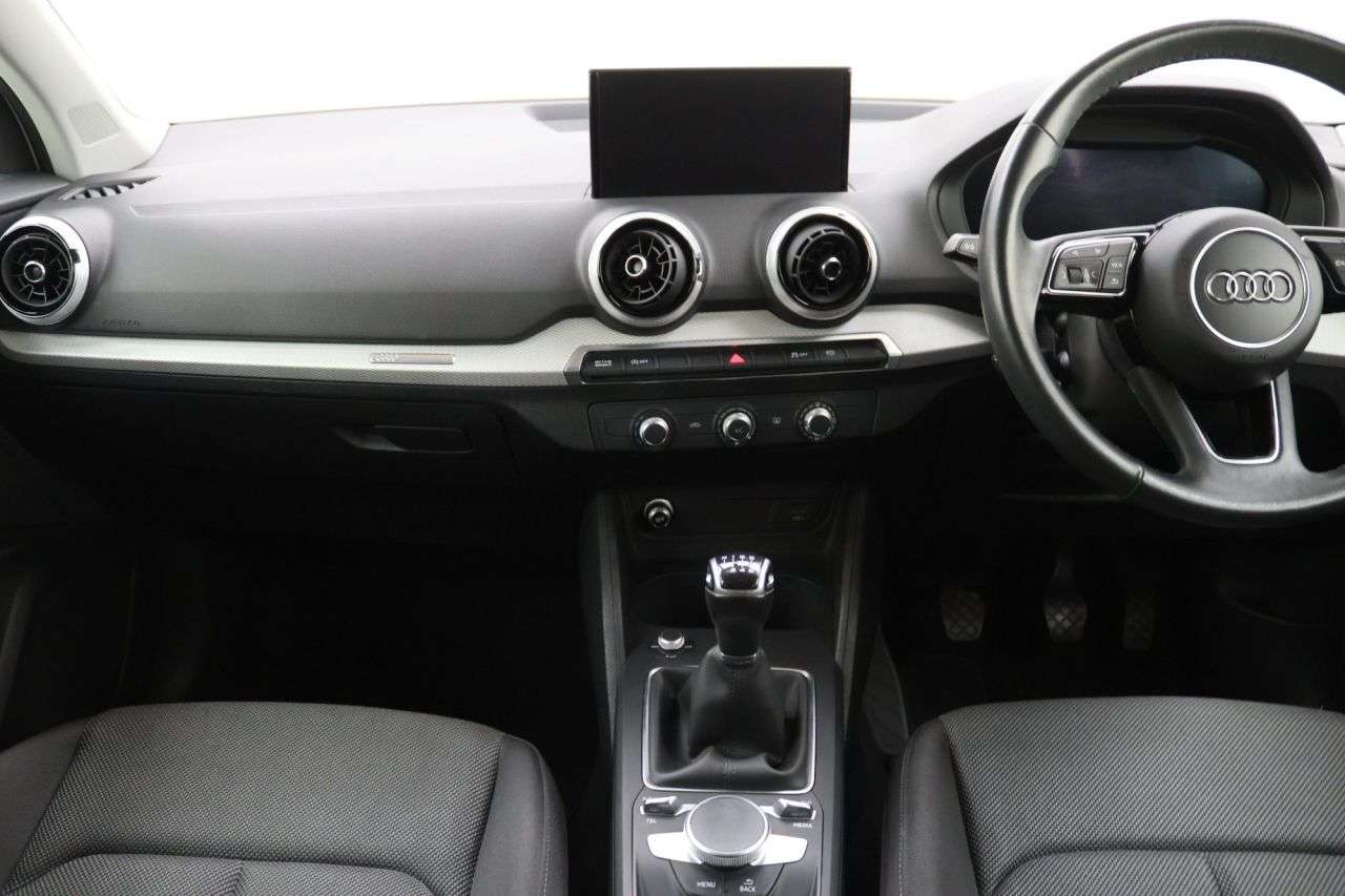 2021 AUDI Q2 2021 AUDI Q2