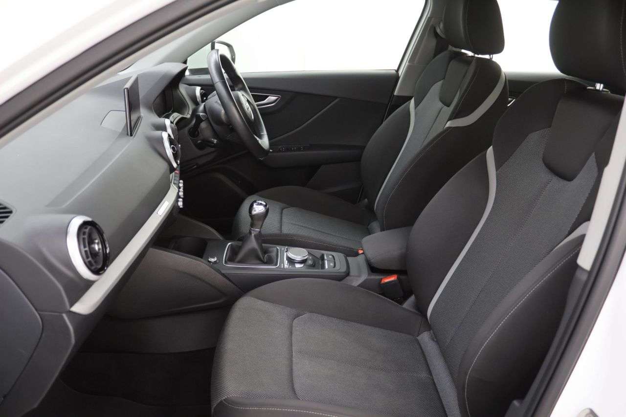 2021 AUDI Q2 2021 AUDI Q2