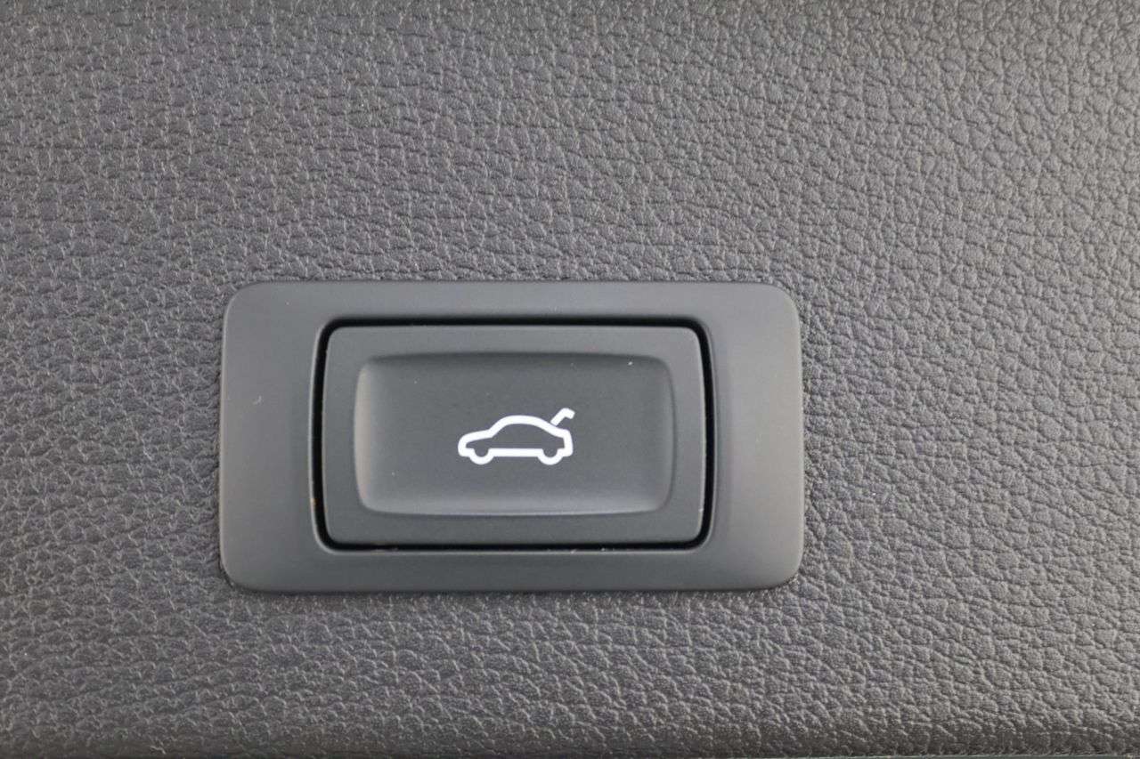 2021 AUDI Q2 2021 AUDI Q2