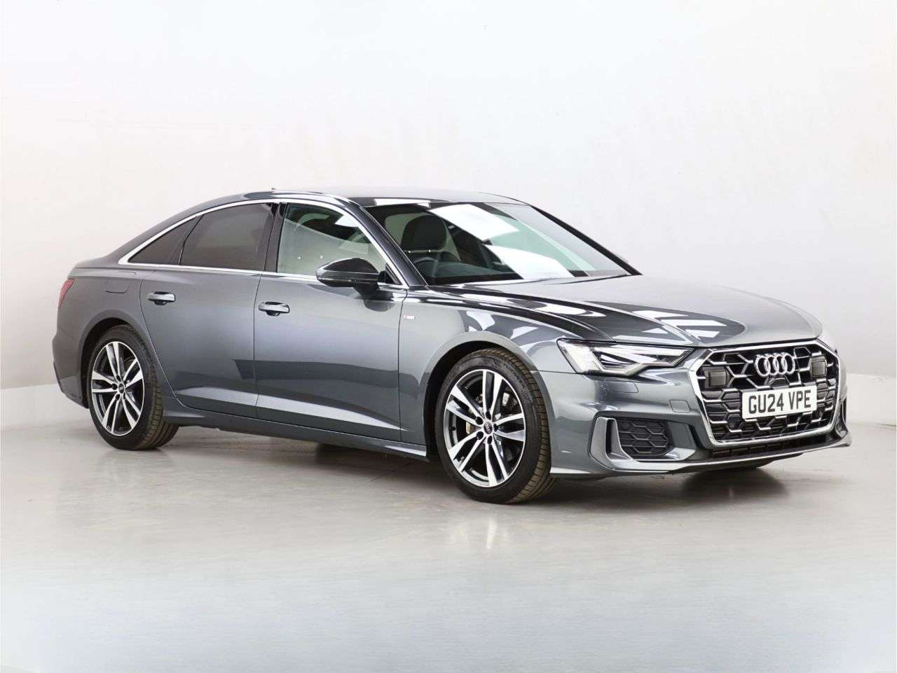 A 2024 AUDI A6 SALOON 2.0 TFSI 40 S line Saloon 4dr Petrol S Tronic Euro 6 (s/s) (204 ps) A 2024 AUDI A6 SALOON 2.0 TFSI 40 S line Saloon 4dr Petrol S Tronic Euro 6 (s/s) (204 ps)