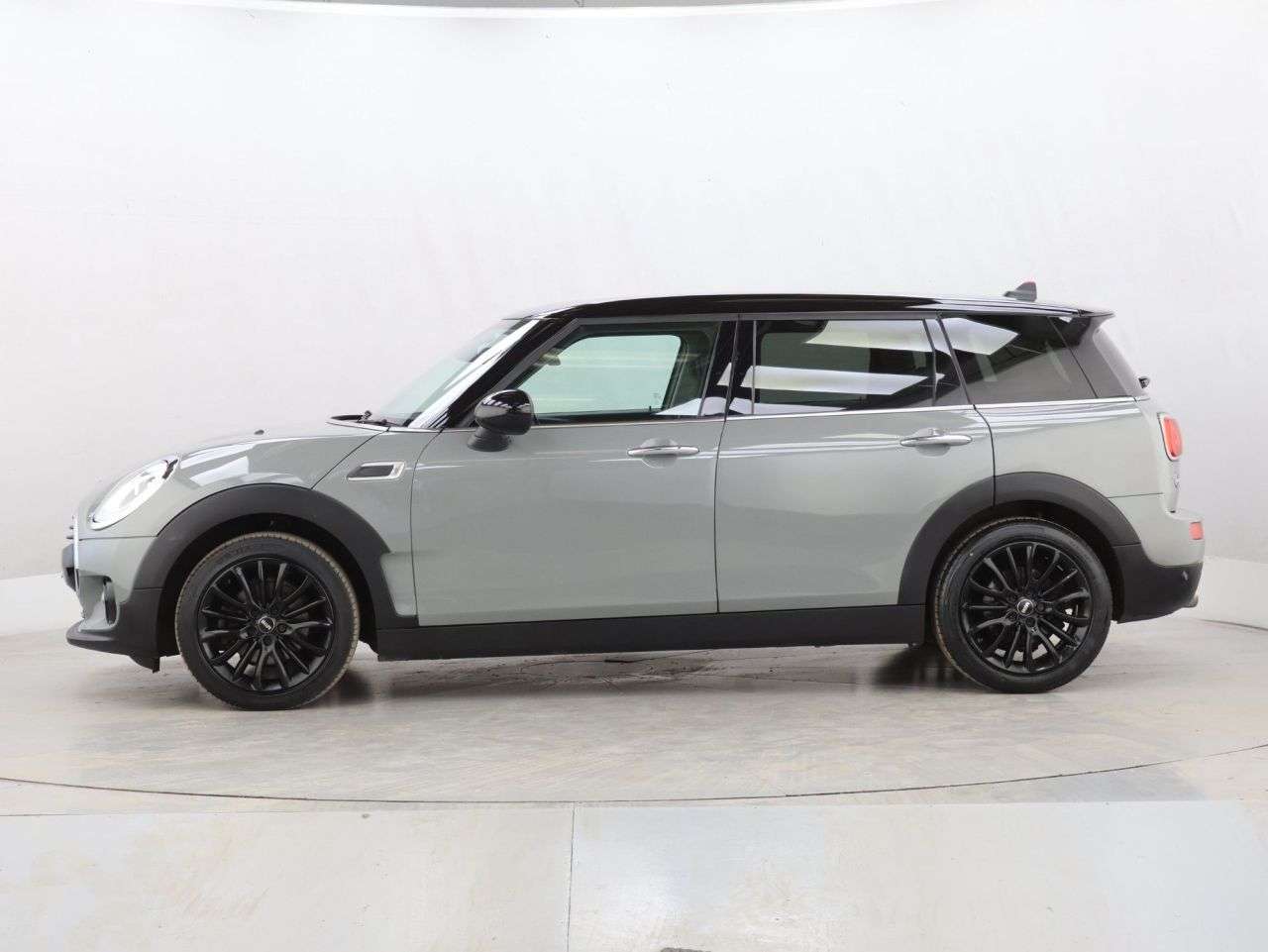2018 MINI CLUBMAN 2018 MINI CLUBMAN