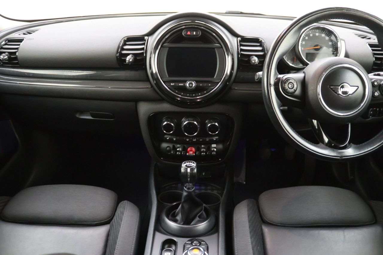 2018 MINI CLUBMAN 2018 MINI CLUBMAN