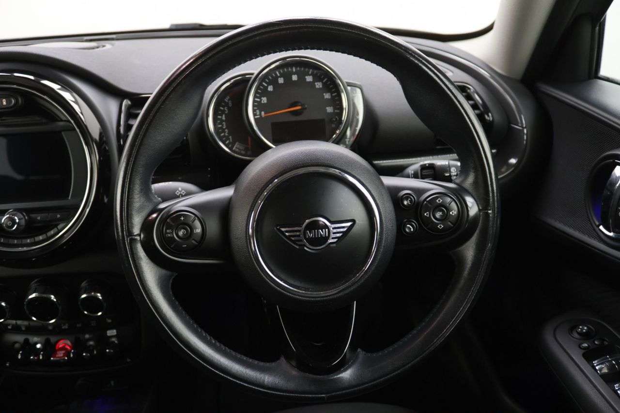 2018 MINI CLUBMAN 2018 MINI CLUBMAN