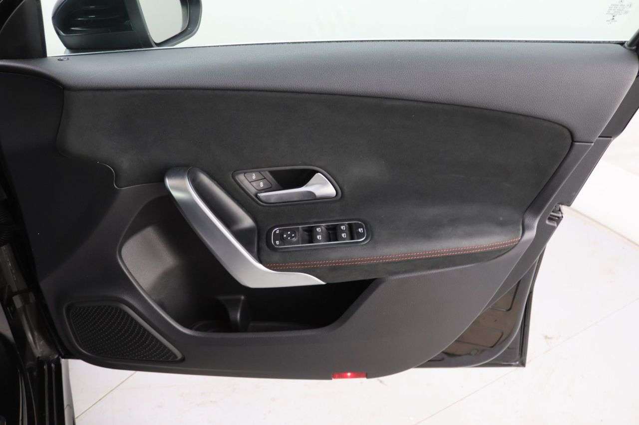 2019 MERCEDES-BENZ A CLASS 2019 MERCEDES-BENZ A CLASS