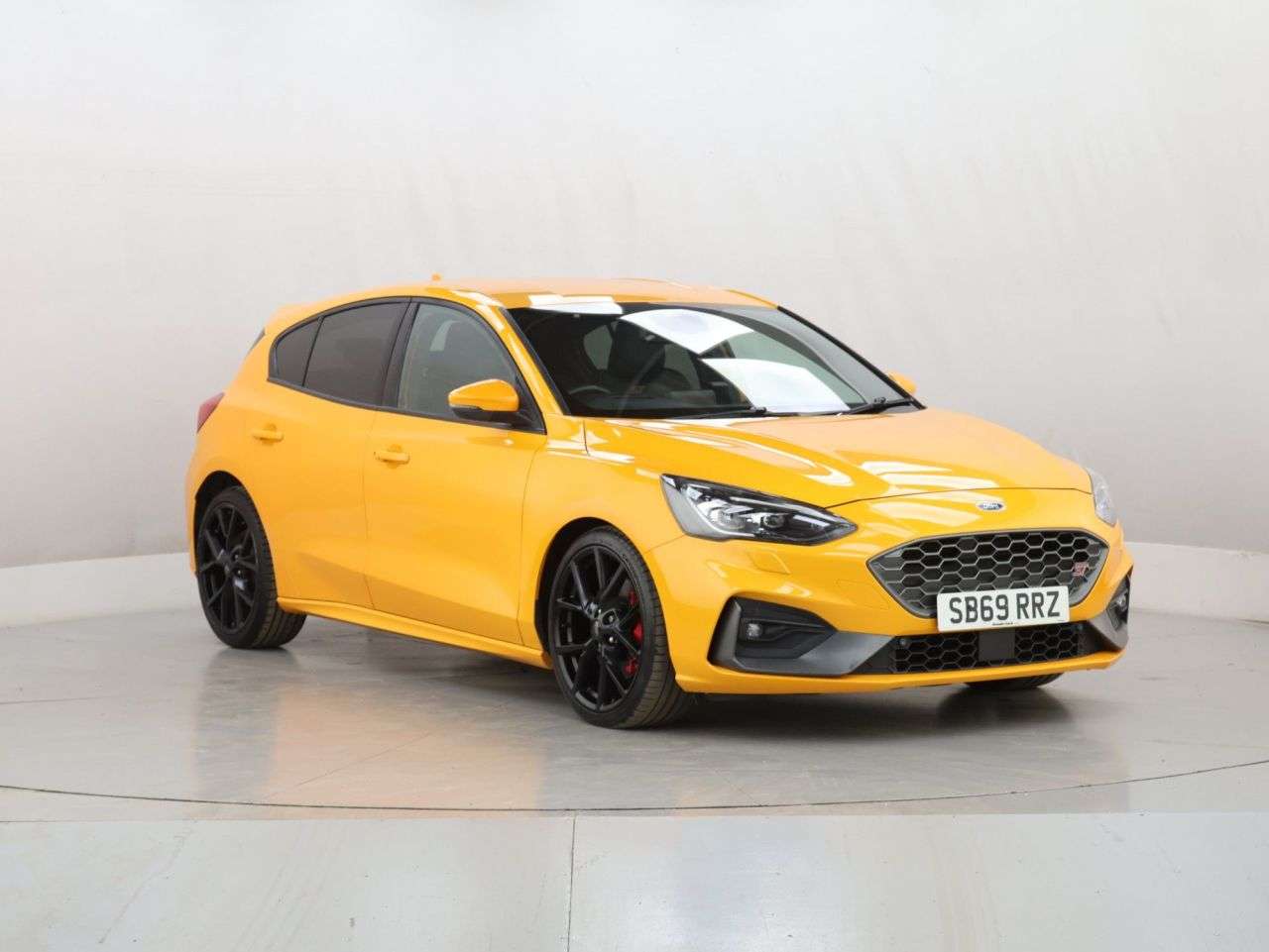 A 2019 FORD FOCUS 2.0 EcoBlue ST Hatchback 5dr Diesel Manual Euro 6 (s/s) (190 ps) A 2019 FORD FOCUS 2.0 EcoBlue ST Hatchback 5dr Diesel Manual Euro 6 (s/s) (190 ps)