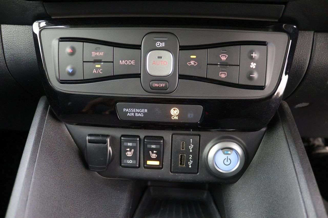 2021 NISSAN LEAF 2021 NISSAN LEAF