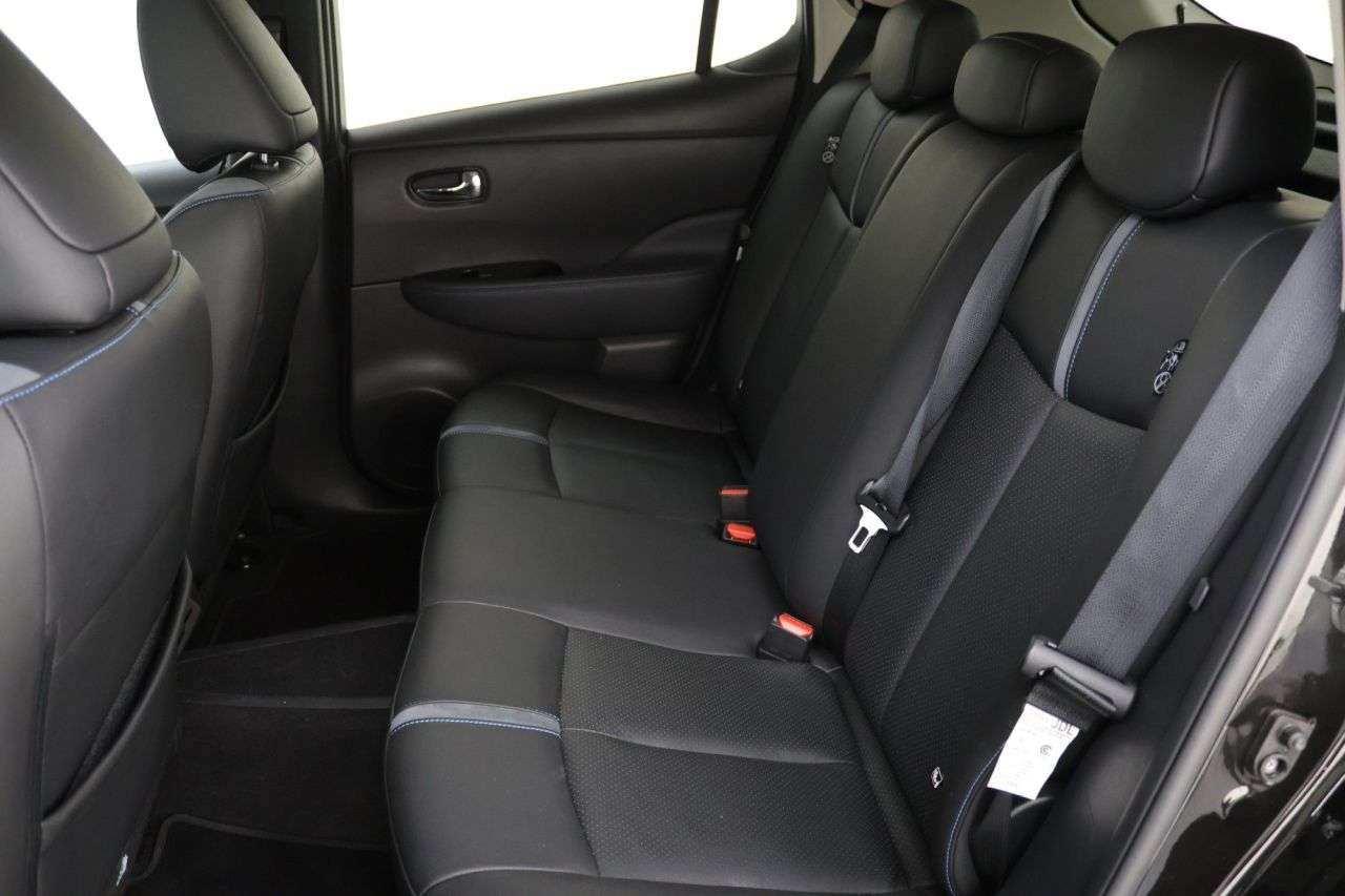 2021 NISSAN LEAF 2021 NISSAN LEAF