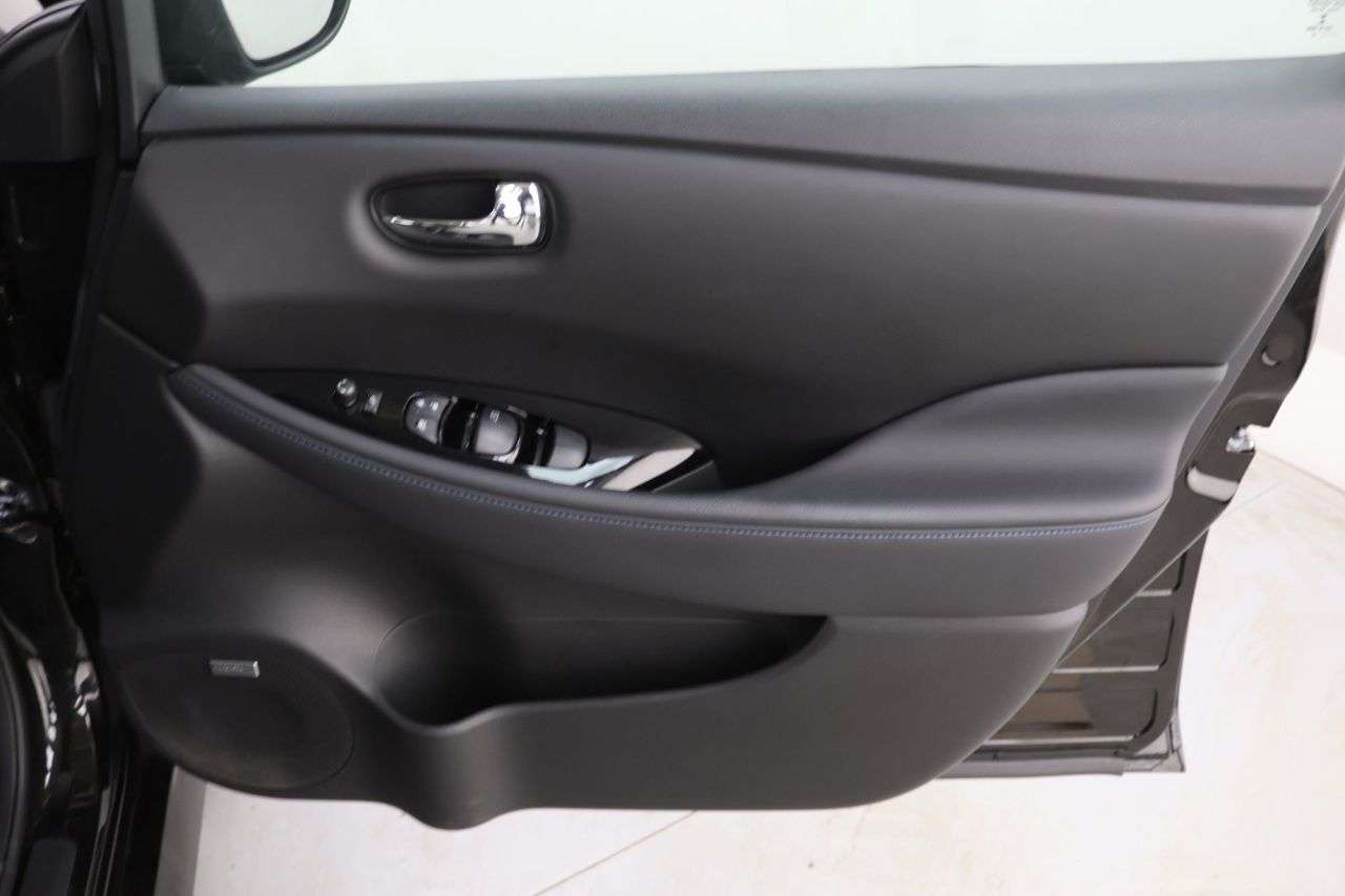 2021 NISSAN LEAF 2021 NISSAN LEAF