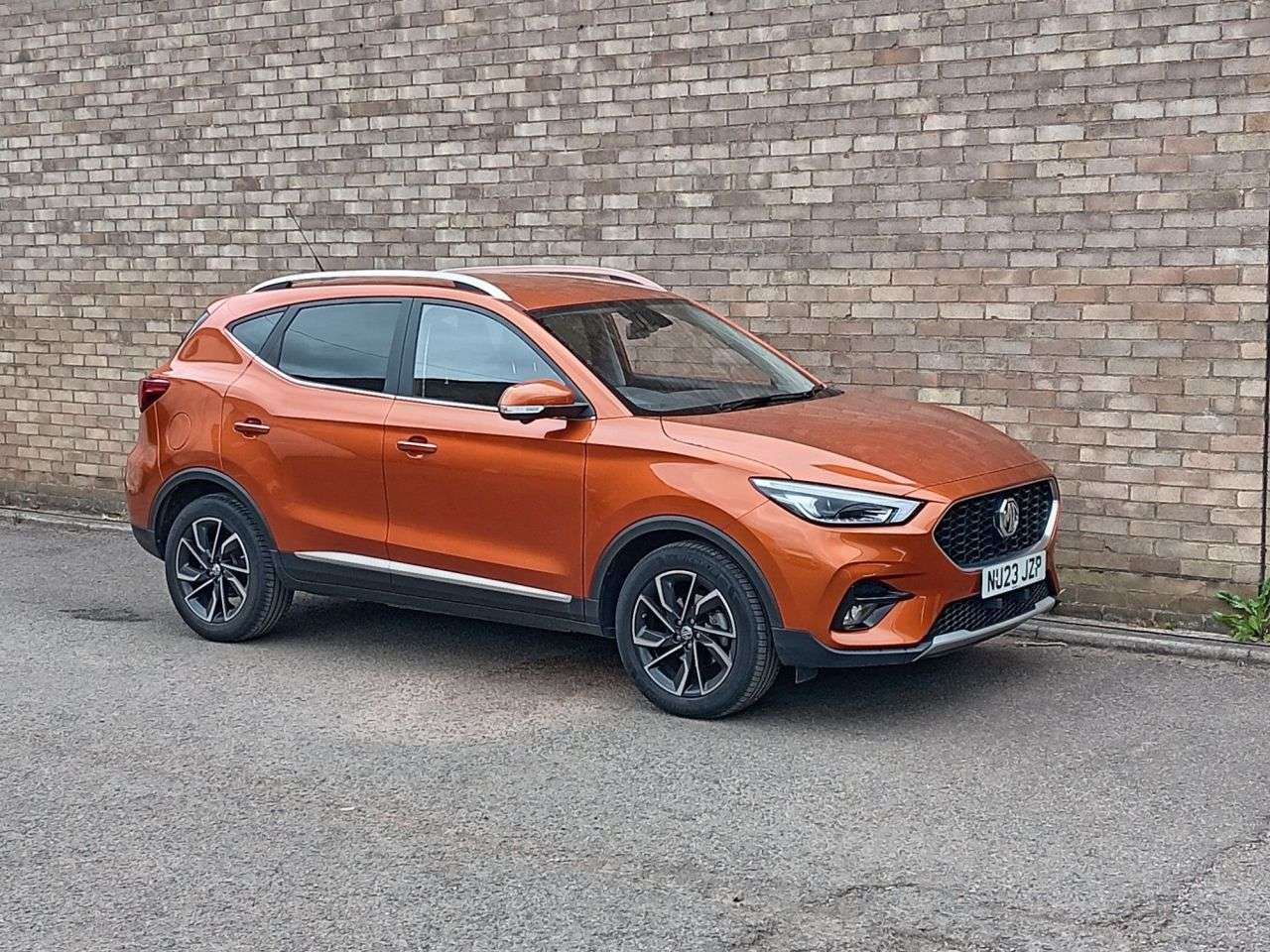 A 2023 MG MG ZS 1.5 VTi-TECH Exclusive SUV 5dr Petrol Manual Euro 6 (s/s) (106 ps) A 2023 MG MG ZS 1.5 VTi-TECH Exclusive SUV 5dr Petrol Manual Euro 6 (s/s) (106 ps)