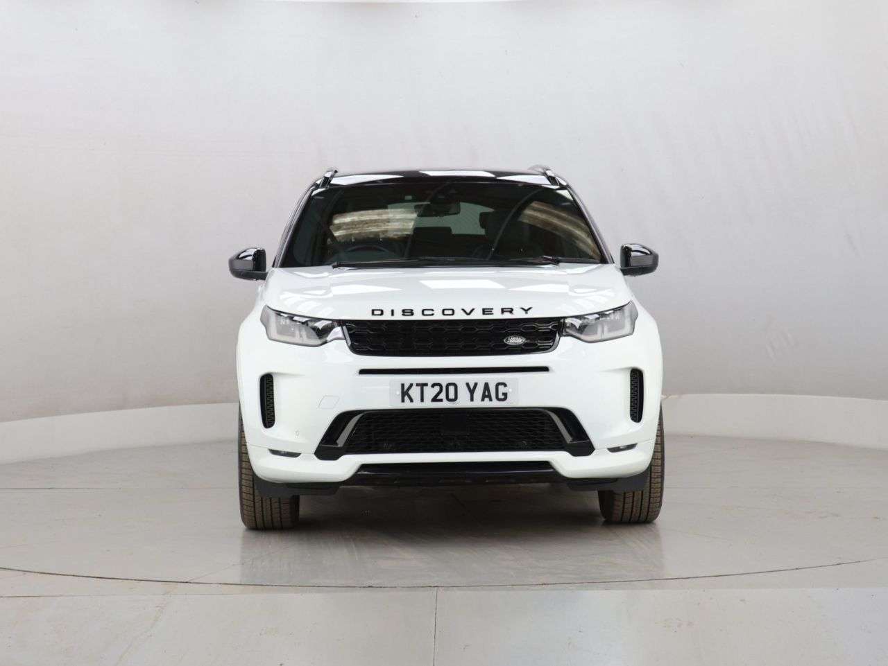 A 2020 LAND ROVER DISCOVERY SPORT 2.0 D180 MHEV R-Dynamic HSE SUV 5dr Diesel Auto 4WD Euro 6 (s/s) (180 ps) A 2020 LAND ROVER DISCOVERY SPORT 2.0 D180 MHEV R-Dynamic HSE SUV 5dr Diesel Auto 4WD Euro 6 (s/s) (180 ps)