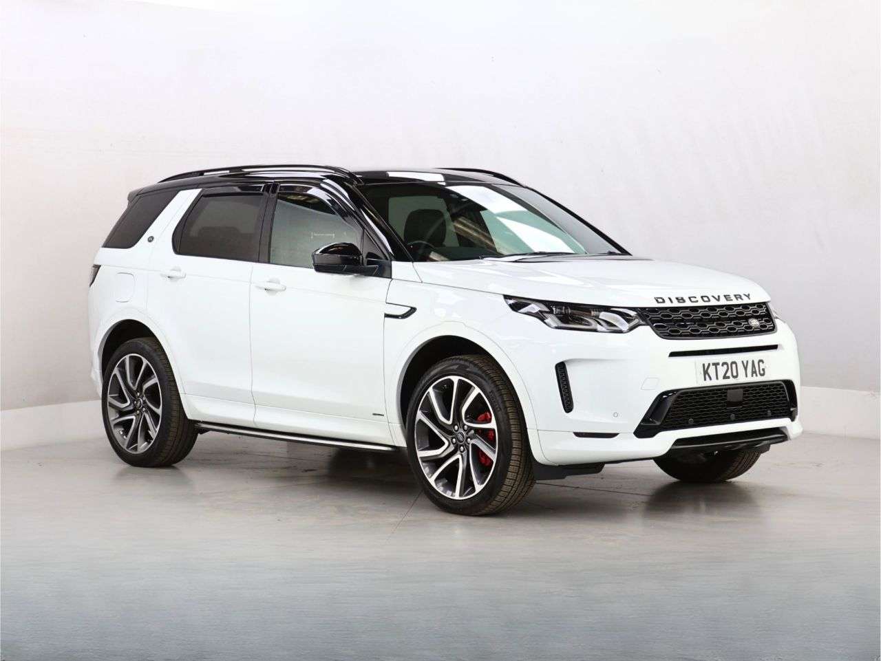A 2020 LAND ROVER DISCOVERY SPORT 2.0 D180 MHEV R-Dynamic HSE SUV 5dr Diesel Auto 4WD Euro 6 (s/s) (180 ps) A 2020 LAND ROVER DISCOVERY SPORT 2.0 D180 MHEV R-Dynamic HSE SUV 5dr Diesel Auto 4WD Euro 6 (s/s) (180 ps)