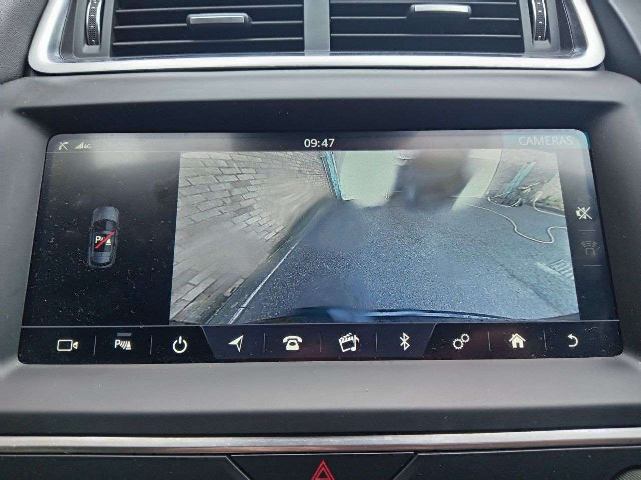 A 2019 JAGUAR E-PACE 2.0 D180 R-Dynamic S SUV 5dr Diesel Auto AWD Euro 6 (s/s) (180 ps) A 2019 JAGUAR E-PACE 2.0 D180 R-Dynamic S SUV 5dr Diesel Auto AWD Euro 6 (s/s) (180 ps)