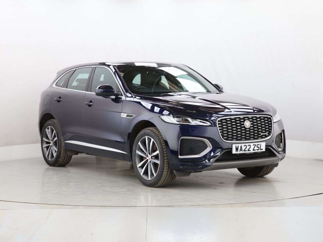 A 2022 JAGUAR F-PACE 2.0 P250i R-Dynamic SE SUV 5dr Petrol Auto AWD Euro 6 (s/s) (250 ps) A 2022 JAGUAR F-PACE 2.0 P250i R-Dynamic SE SUV 5dr Petrol Auto AWD Euro 6 (s/s) (250 ps)
