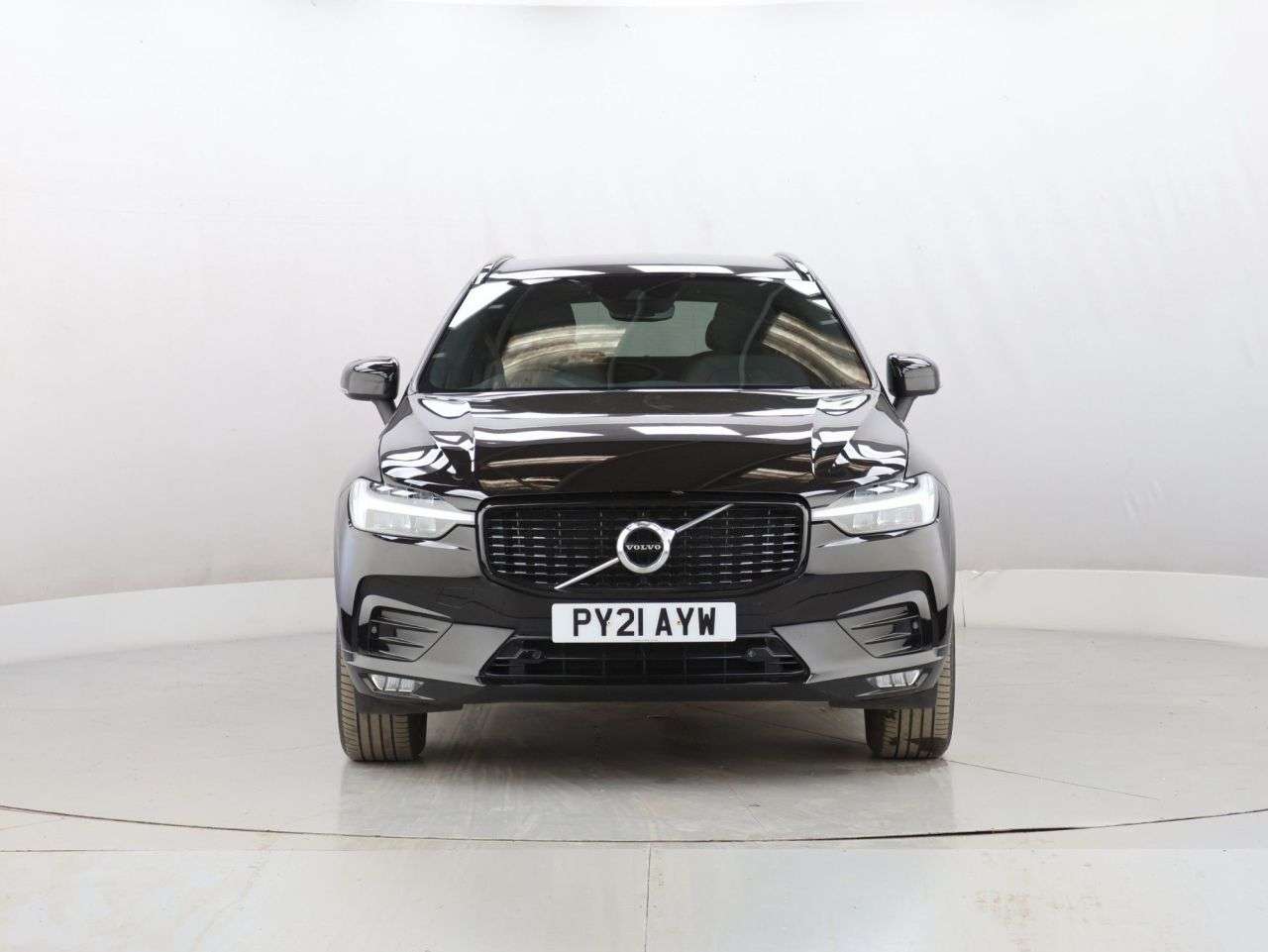 A 2021 VOLVO XC60 2.0 B4 MHEV R-Design SUV 5dr Diesel Hybrid Auto Euro 6 (s/s) (197 ps) A 2021 VOLVO XC60 2.0 B4 MHEV R-Design SUV 5dr Diesel Hybrid Auto Euro 6 (s/s) (197 ps)