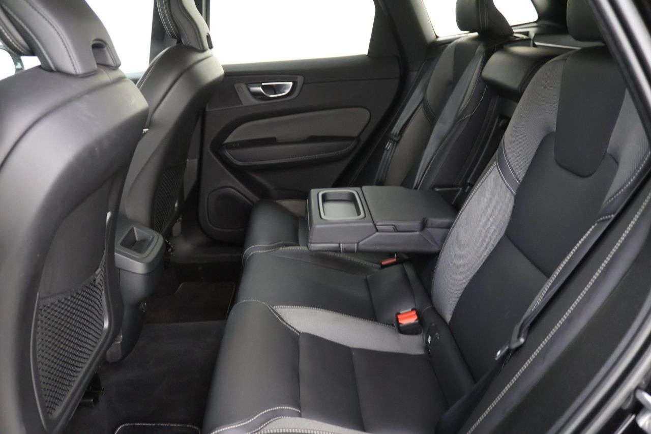 2021 VOLVO XC60 2021 VOLVO XC60