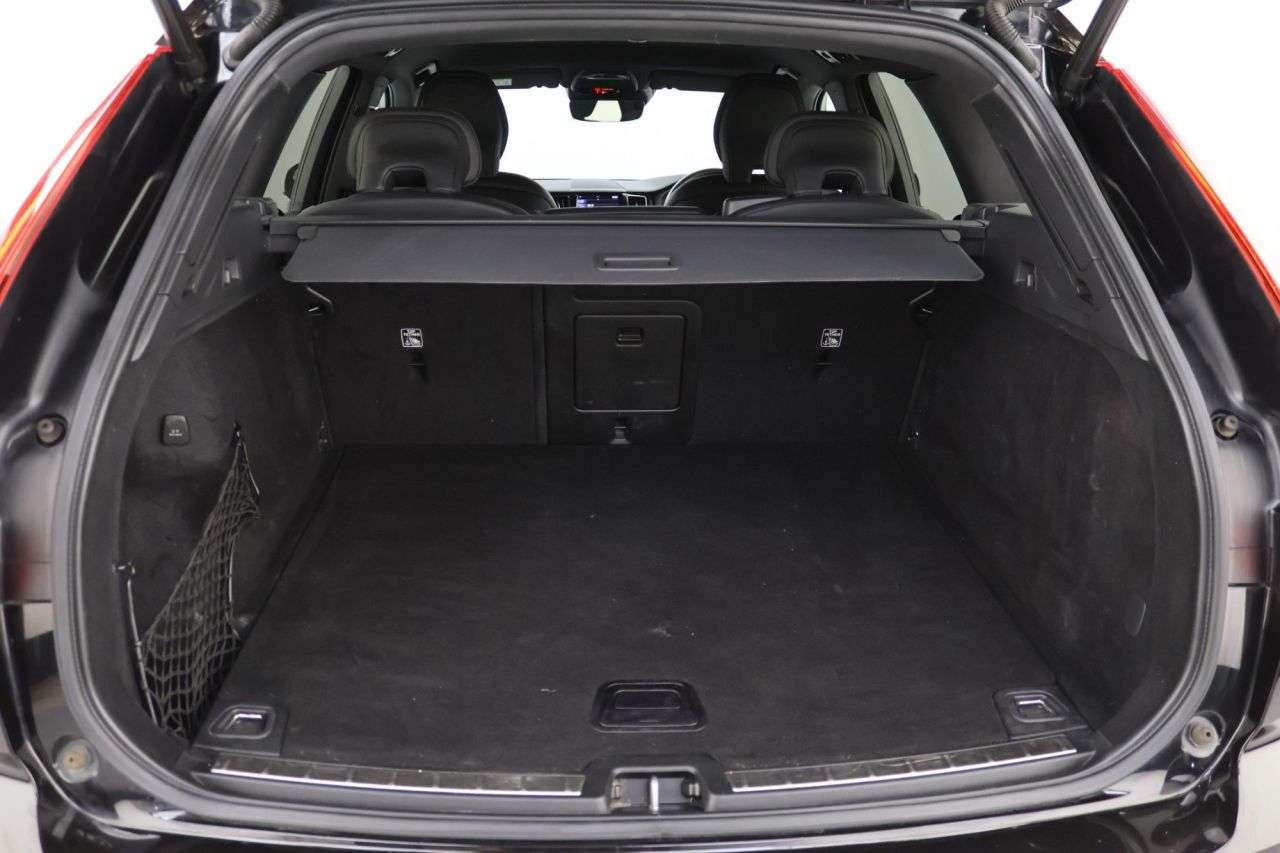 2021 VOLVO XC60 2021 VOLVO XC60