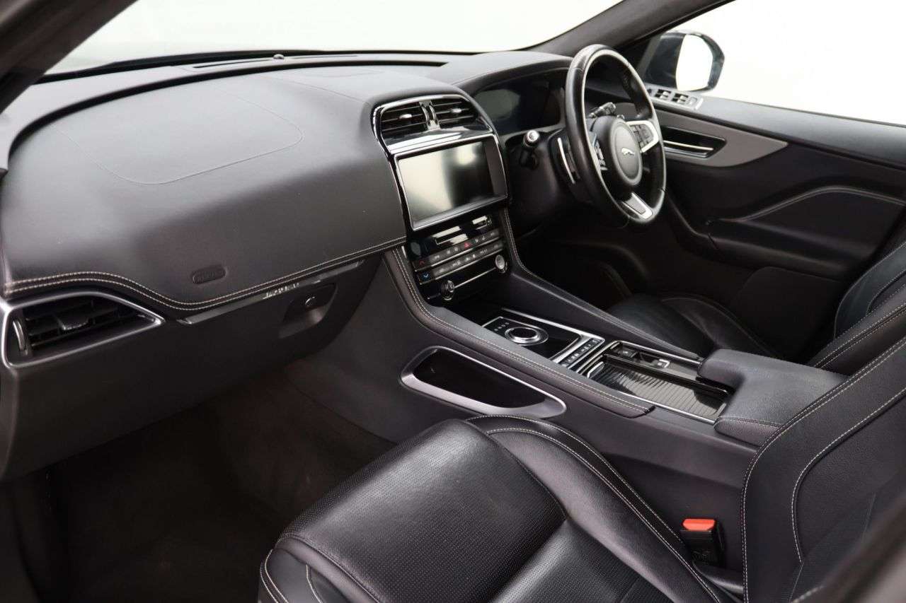 2020 JAGUAR F-PACE 2020 JAGUAR F-PACE