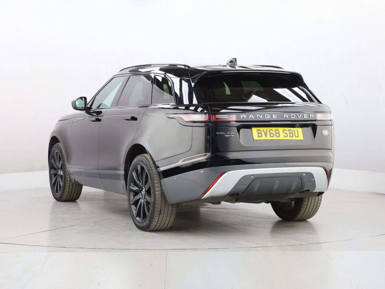 2019 LAND ROVER RANGE ROVER VELAR 2019 LAND ROVER RANGE ROVER VELAR