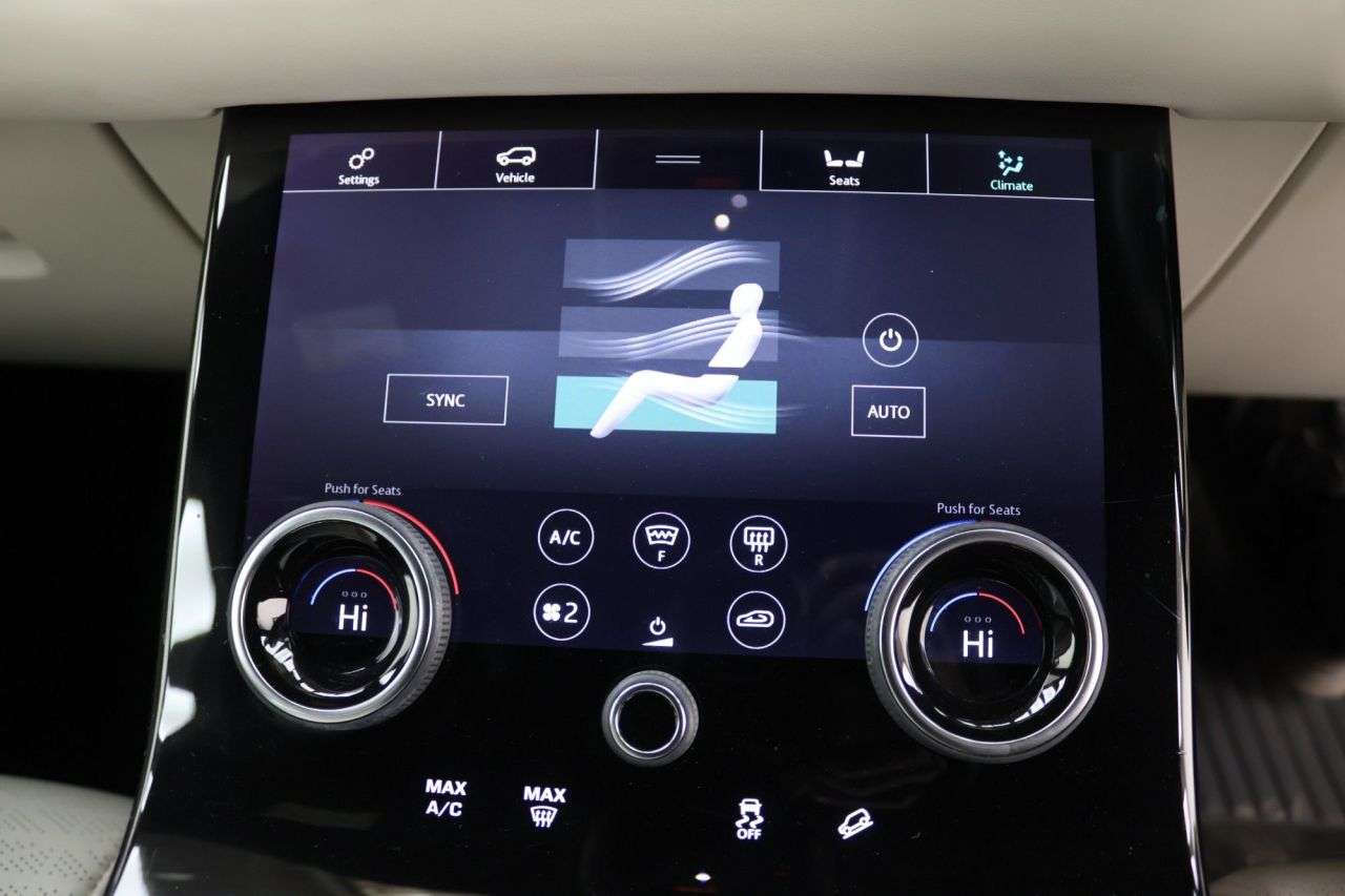 2019 LAND ROVER RANGE ROVER VELAR 2019 LAND ROVER RANGE ROVER VELAR