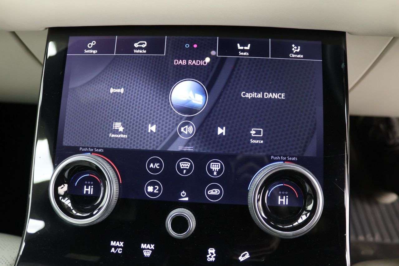 2019 LAND ROVER RANGE ROVER VELAR 2019 LAND ROVER RANGE ROVER VELAR
