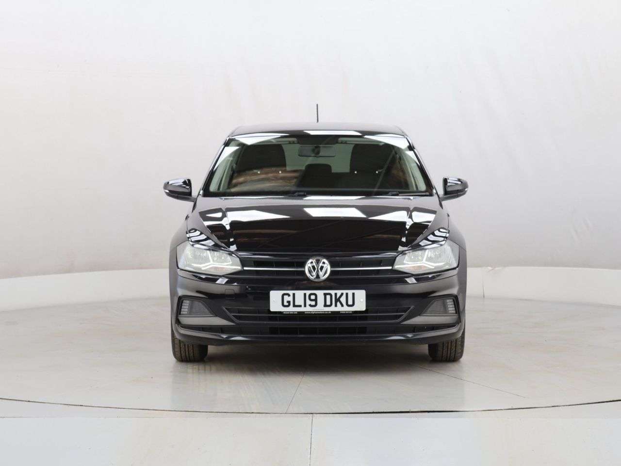 A 2019 VOLKSWAGEN POLO 1.0 EVO SE Hatchback 5dr Petrol Manual Euro 6 (s/s) (65 ps) A 2019 VOLKSWAGEN POLO 1.0 EVO SE Hatchback 5dr Petrol Manual Euro 6 (s/s) (65 ps)