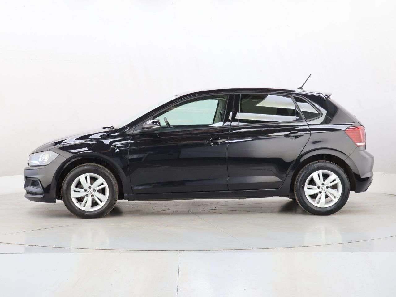 2019 VOLKSWAGEN POLO 2019 VOLKSWAGEN POLO