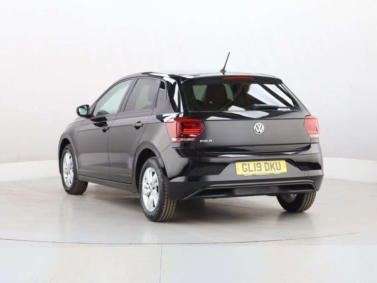 2019 VOLKSWAGEN POLO 2019 VOLKSWAGEN POLO