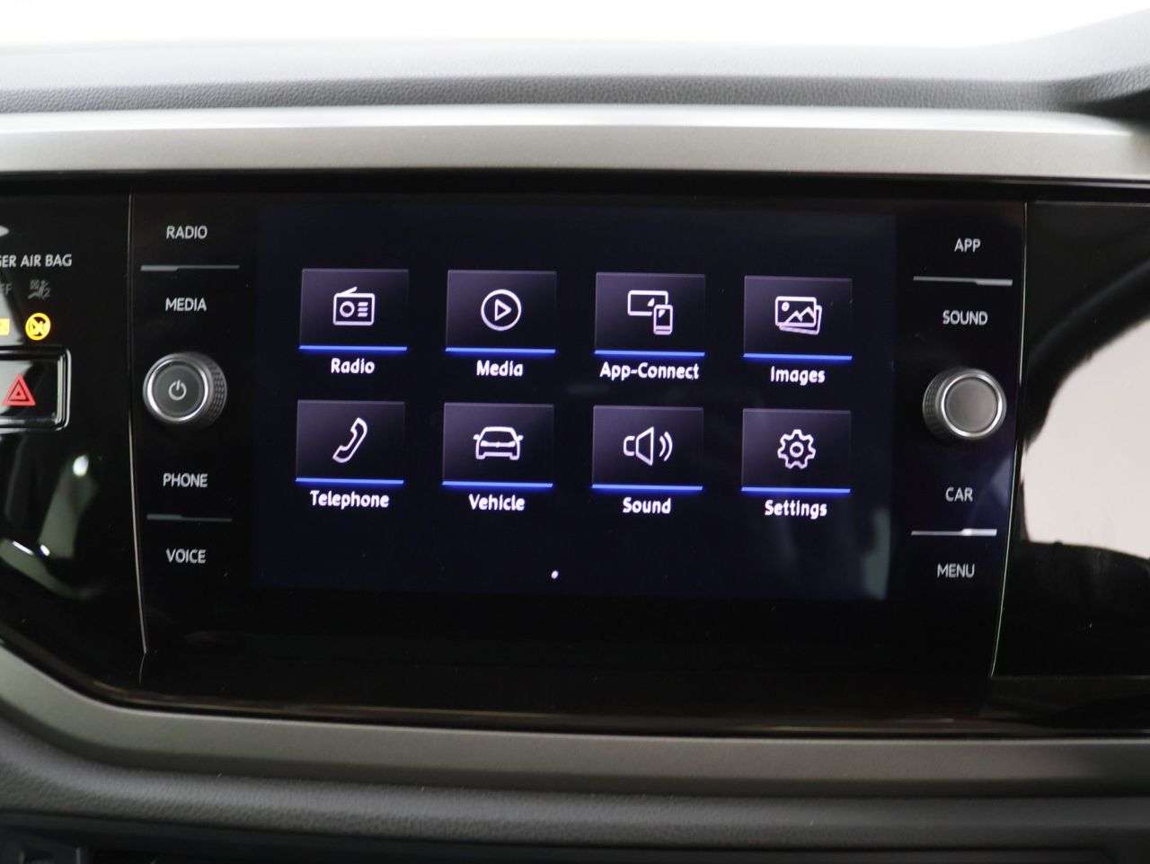 2019 VOLKSWAGEN POLO 2019 VOLKSWAGEN POLO