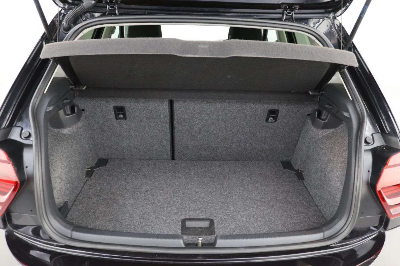 2019 VOLKSWAGEN POLO 2019 VOLKSWAGEN POLO