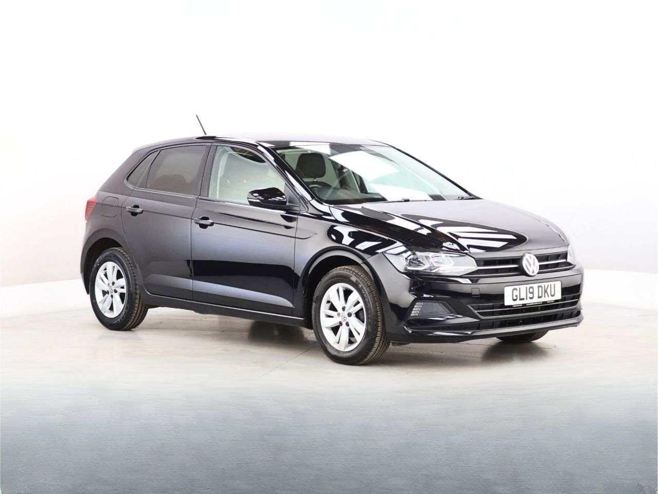 A 2019 VOLKSWAGEN POLO 1.0 EVO SE Hatchback 5dr Petrol Manual Euro 6 (s/s) (65 ps) A 2019 VOLKSWAGEN POLO 1.0 EVO SE Hatchback 5dr Petrol Manual Euro 6 (s/s) (65 ps)